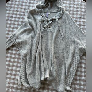 Francesca's Alya Poncho Sweater S/M Hoodie Gray Lace Up